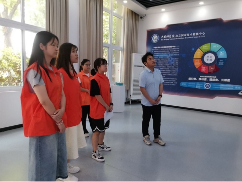 说明: http://www.cqbvc.edu.cn/__local/7/69/8D/13AE58870DDD446D86BD990346D_B4AADB0D_1EEF2.png