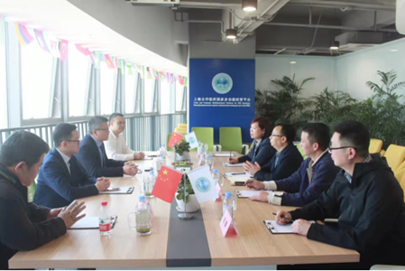 说明: http://www.cqbvc.edu.cn/__local/A/30/EA/846F269072A01CFBDAF782CD955_550E4A6B_4B54D.png