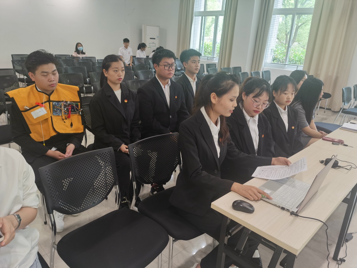 说明: E:\双创\互联网+\2022第八届\校赛路演\IMG_20220615_142528.jpg