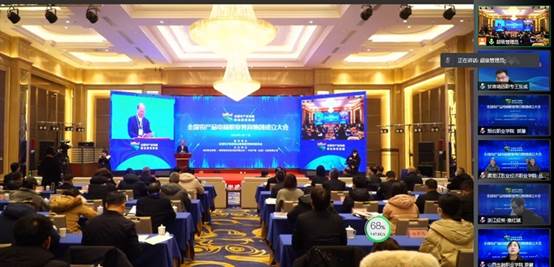 说明: http://www.cqbvc.edu.cn/__local/C/B1/D4/29512B69F31F935F5252EAF030E_482BF8CB_4E1C9.jpg